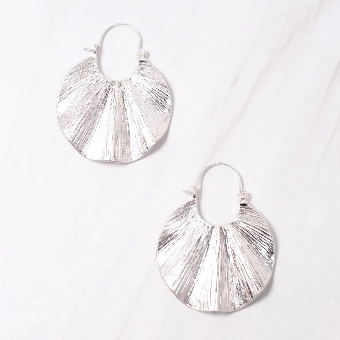 Bradley Metal Drop Earring Silver-Earrings-Caroline Hill-LouisGeorge Boutique, Women’s Fashion Boutique Located in Trussville, Alabama