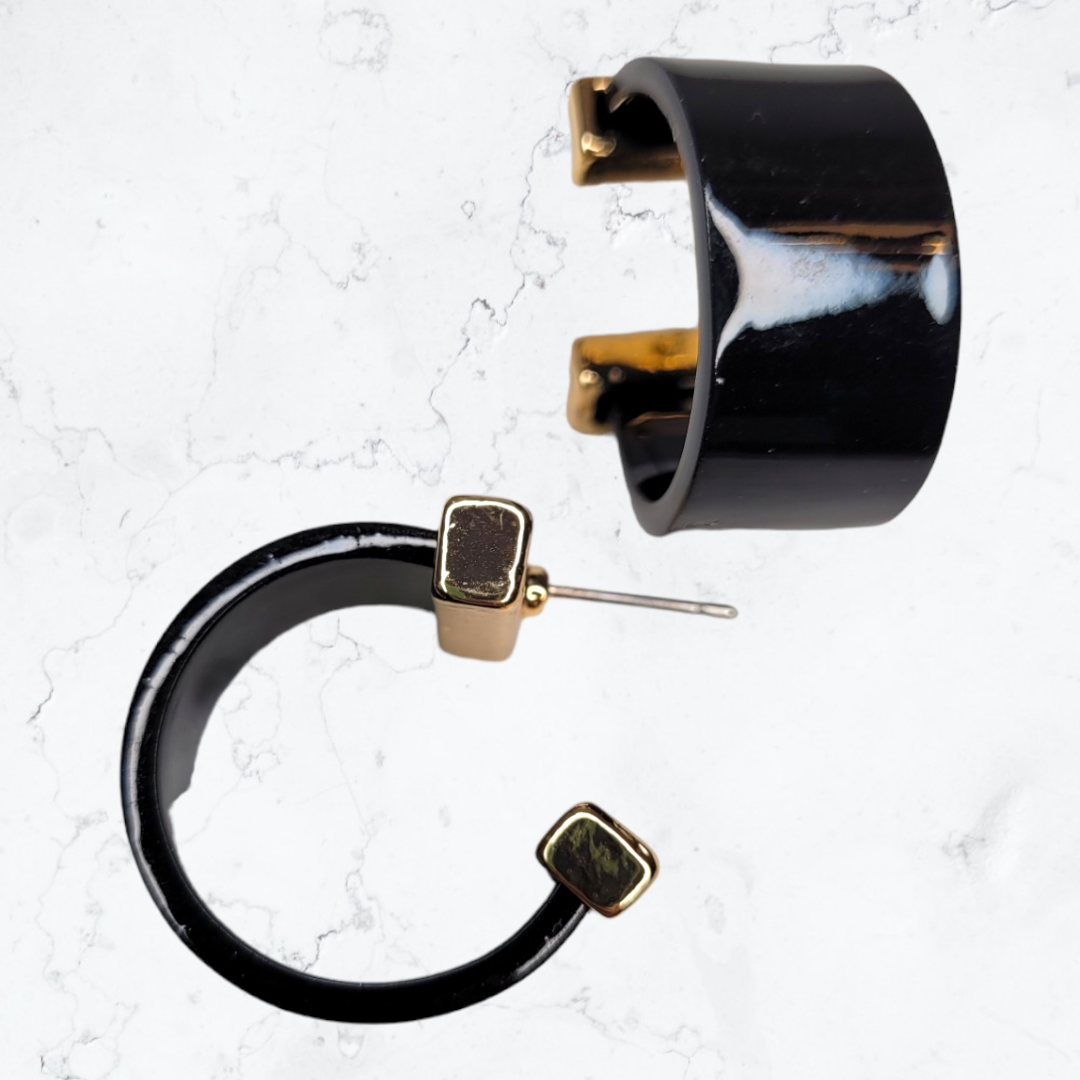 Black Acrylic Hoops-Earrings-louisgeorgeboutique-LouisGeorge Boutique, Women’s Fashion Boutique Located in Trussville, Alabama