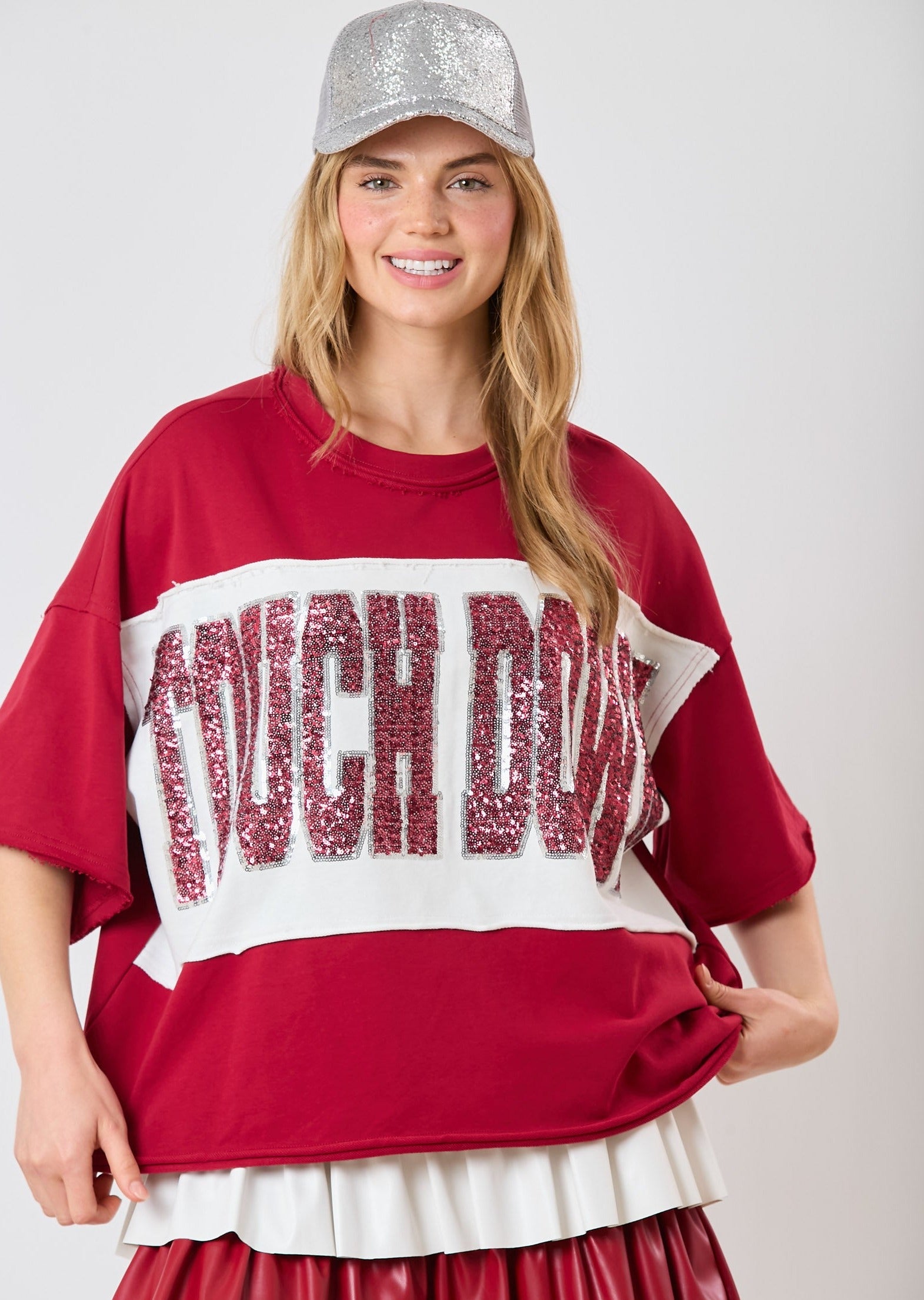 Crimson & White Sequin Touch Down Oversized Tee-Apparel-Fantastic Fawn-LouisGeorge Boutique, Women’s Fashion Boutique Located in Trussville, Alabama