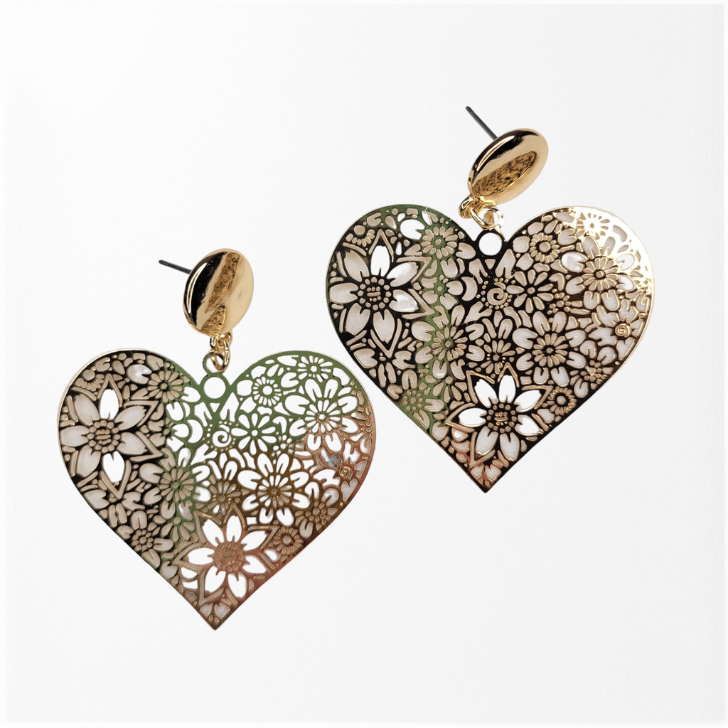 Heart of Gold Earrings-Earrings-LouisGeorge Boutique-LouisGeorge Boutique, Women’s Fashion Boutique Located in Trussville, Alabama