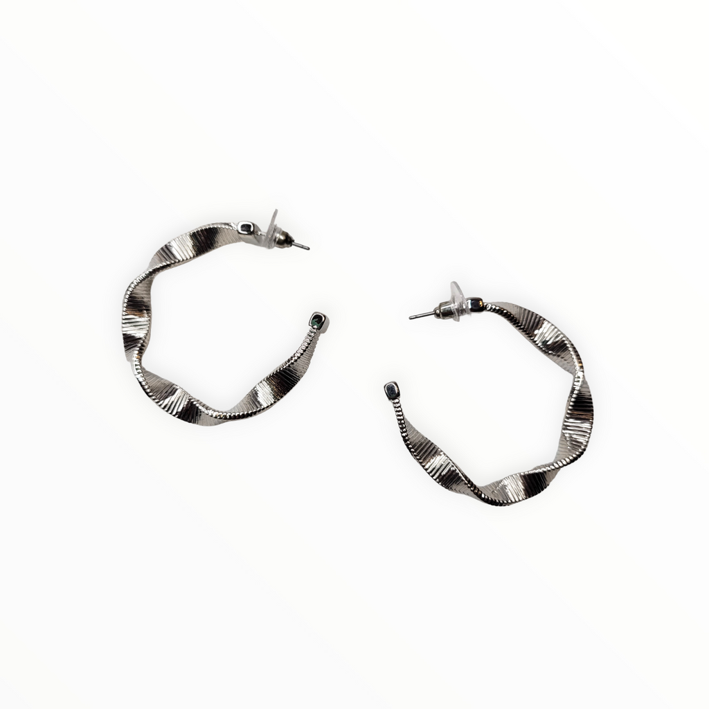 Silver Ribbon Open Hoops-Earrings-louisgeorgeboutique-LouisGeorge Boutique, Women’s Fashion Boutique Located in Trussville, Alabama