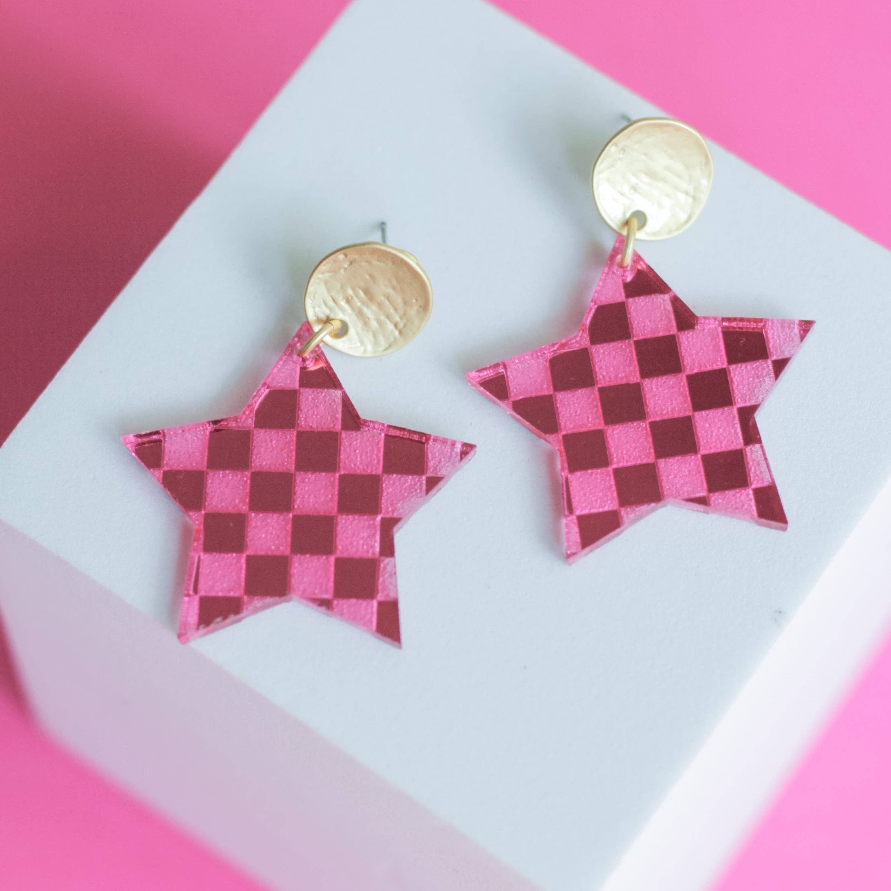 Pink Checkered Star Earrings-Earrings-WMG-LouisGeorge Boutique, Women’s Fashion Boutique Located in Trussville, Alabama